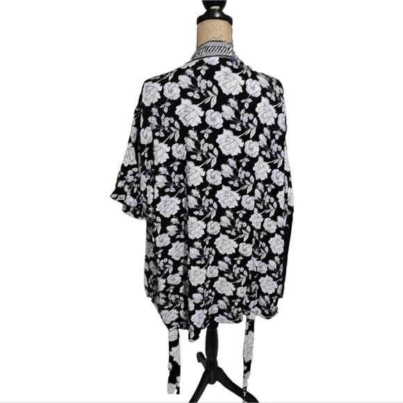 Cynthia Rowley Floral Kimono Duster Black White Flowers Cover Up Plus Size 2X - Picture 6 of 10
